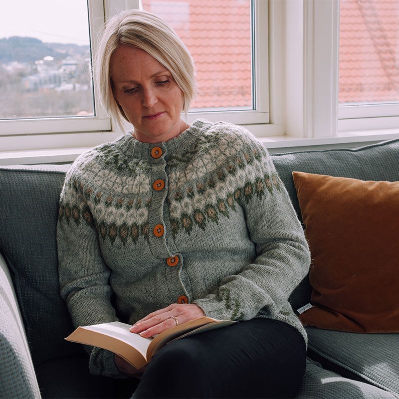 Eirajakke til henne - Strikk