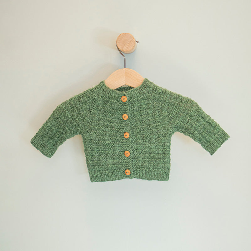 Ruter babyjakke - Strikk