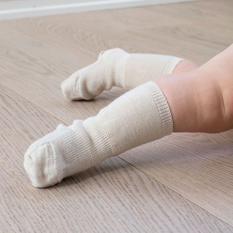 Tynne ullsokker baby, formstrikket - Natur - Hvit/natur