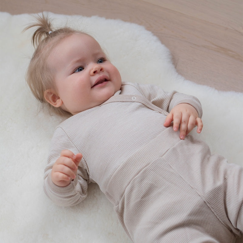 Omslagsbody i ull med silke - Latte/Natur