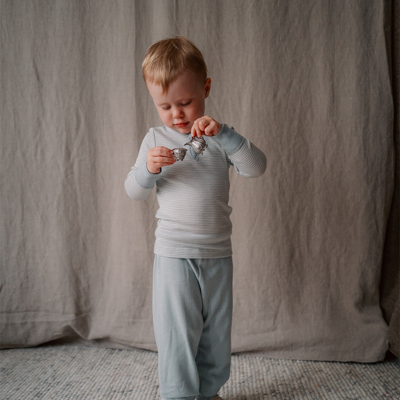 Babytrøye i ull med silke