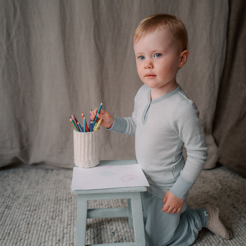Babytrøye i ull med silke