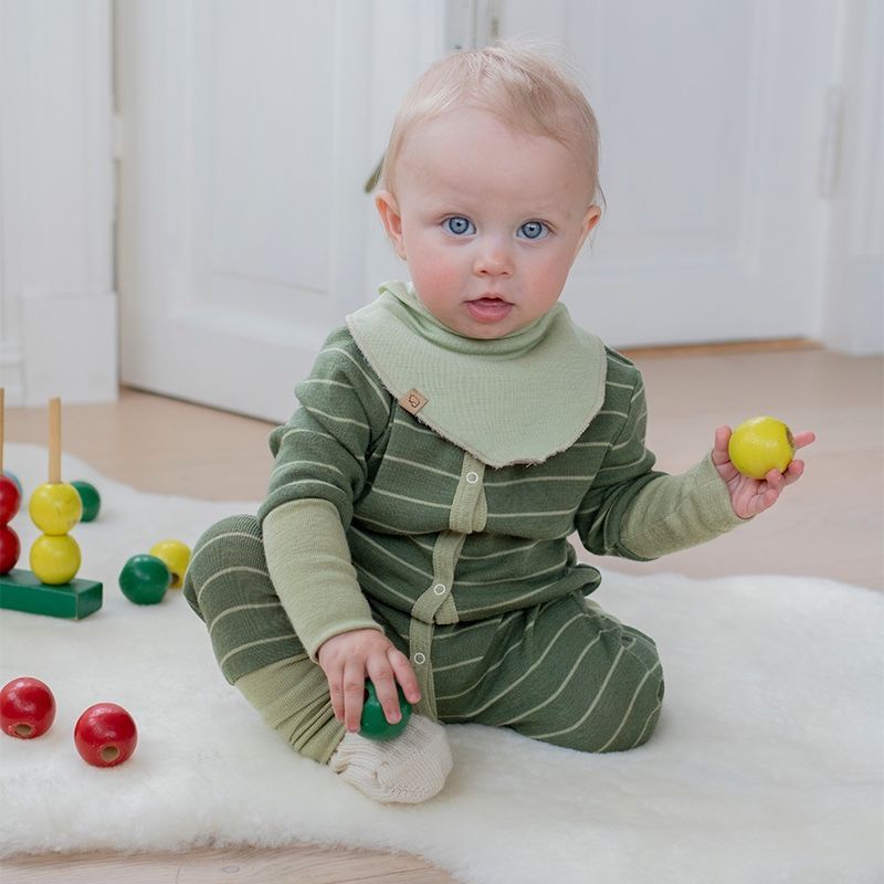 Halstørkle i ullfrotté og ull med silke, 0-1 år
