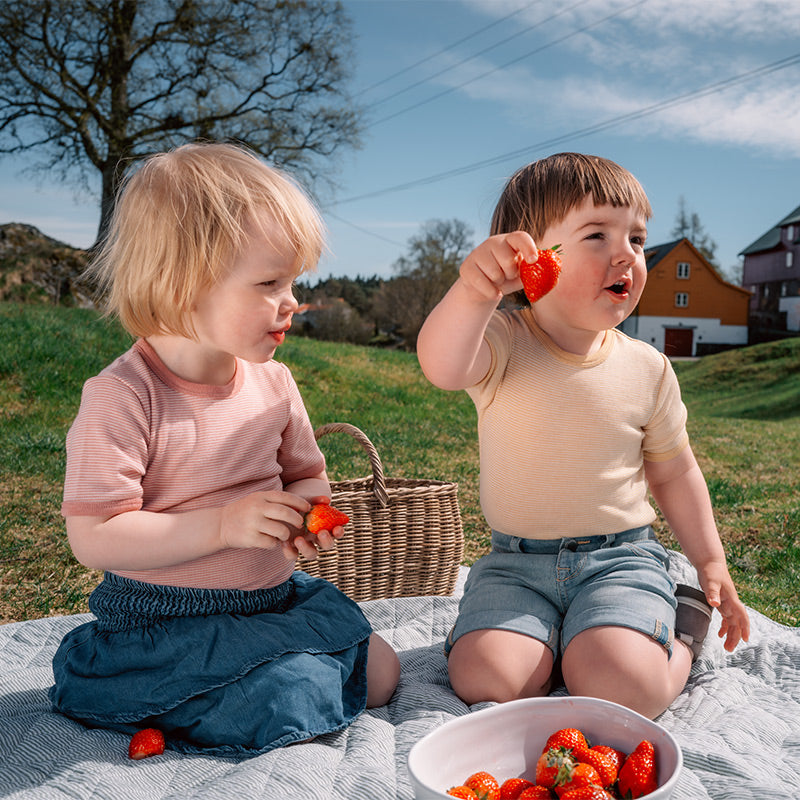 Barnetrøye kort erm ull med silke - Lys rose/natur