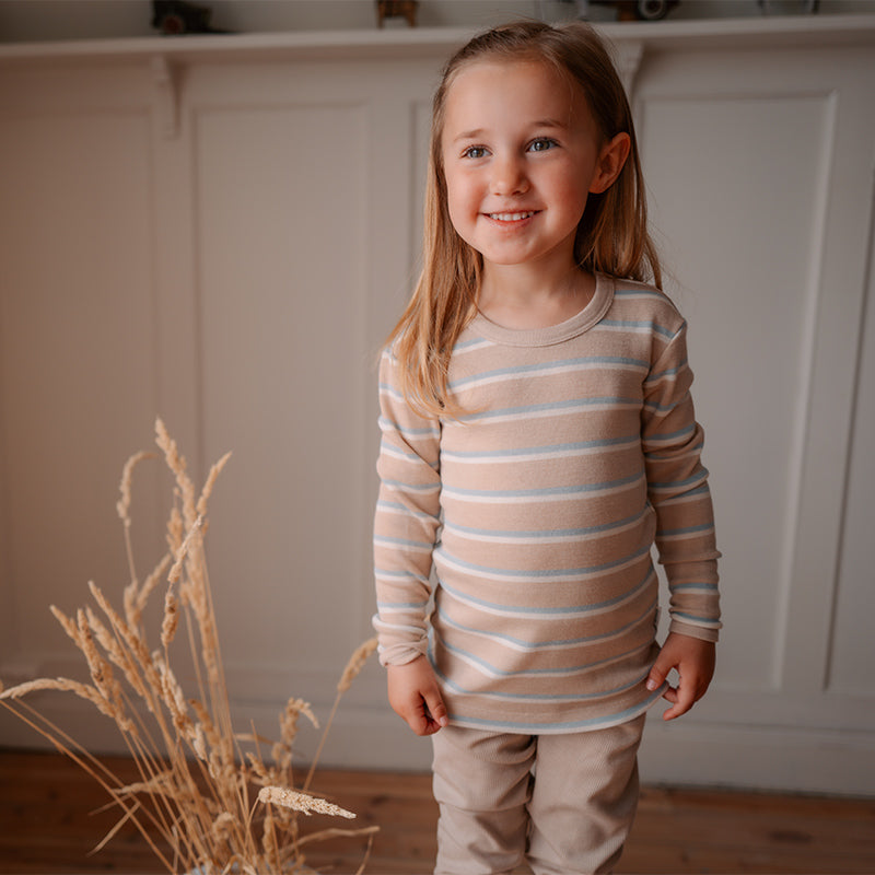 Barnetrøye i ull med silke
