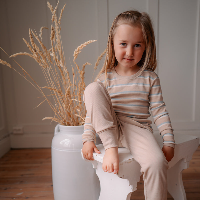 Barnetrøye i ull med silke