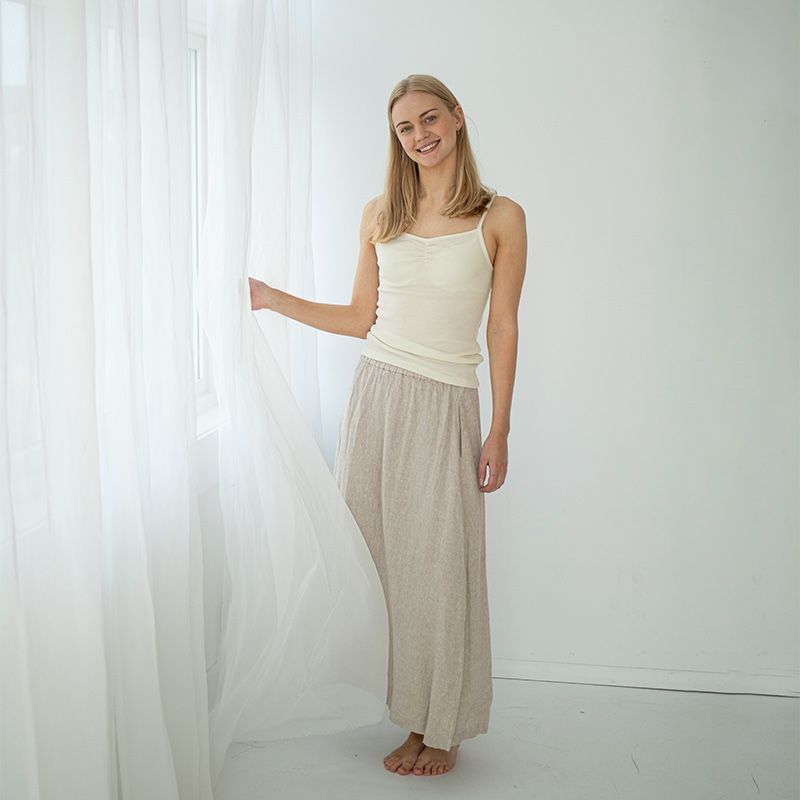 Singlet m/stropper i ull med silke  - Hvit/natur