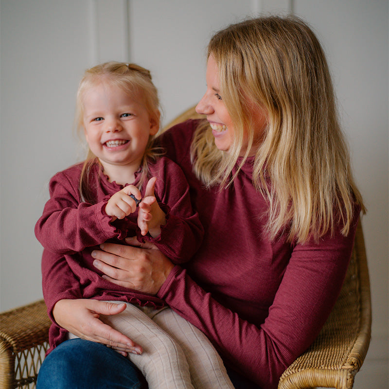 Polotrøye i finribbet ull med silke