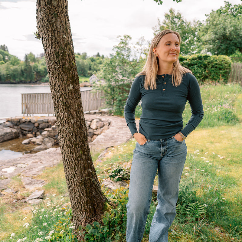 Bestefarstrøye i ull til dame og herre