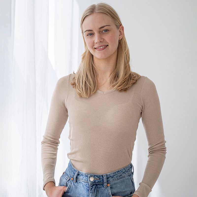 Ulltrøye med V-hals, ull med silke lang - Latte