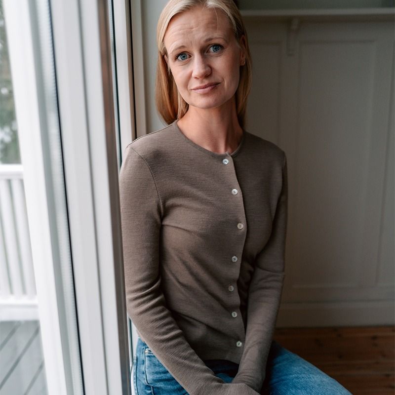 Cardigan i ull med silke  - Brun