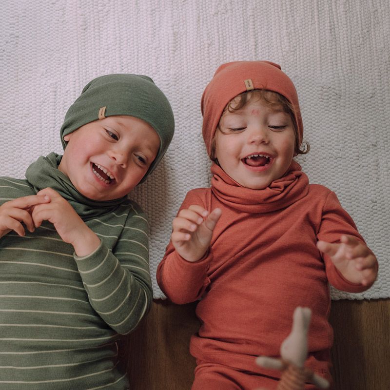 Tubehals i ull med silke, 1(barn/voksen)