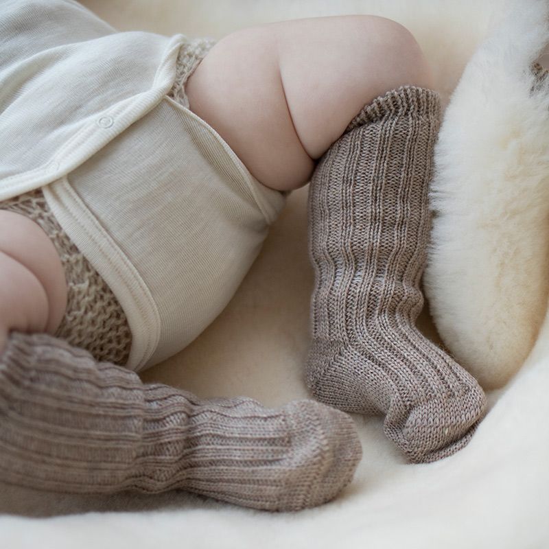 Ullribb knestrømper baby - Linfarge