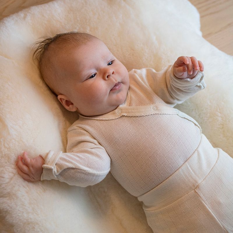 Omslagsbody i ull med silke, hullmønster - Hvit/natur