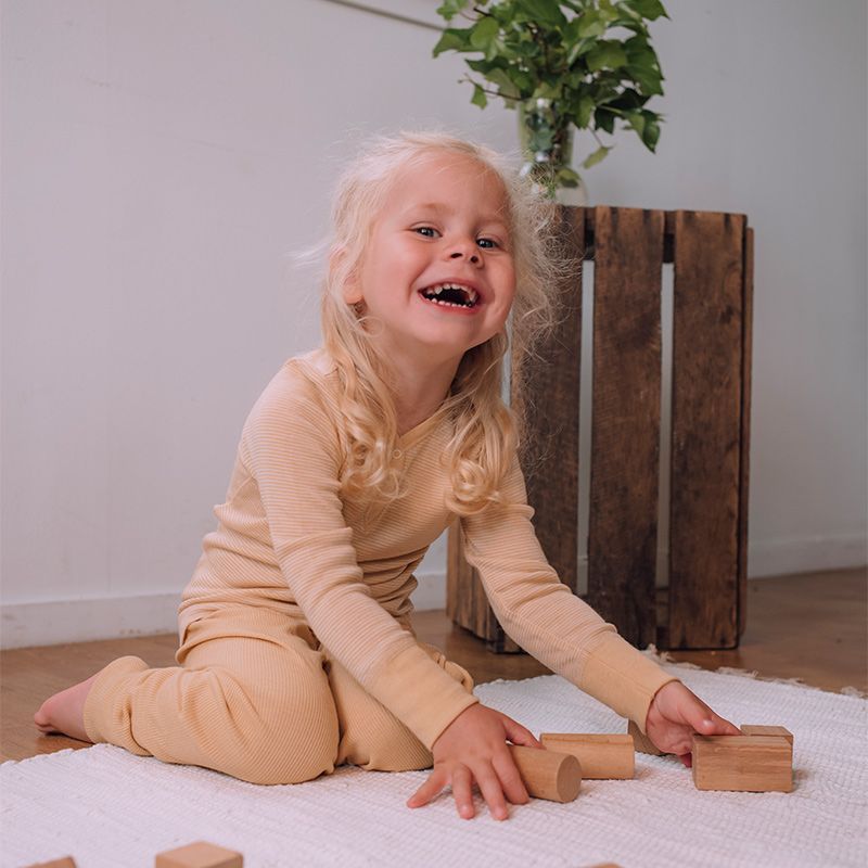 Babytrøye i ull med silke - Strågul/natur