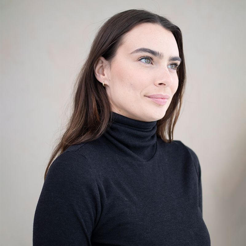 Polotrøye i finribbet ull med silke - Svart