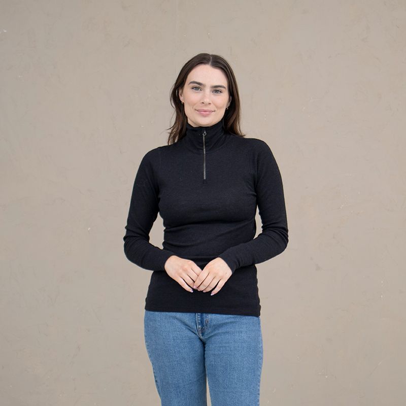 Turtrøye i ull med silke, til dame og herre - Svart