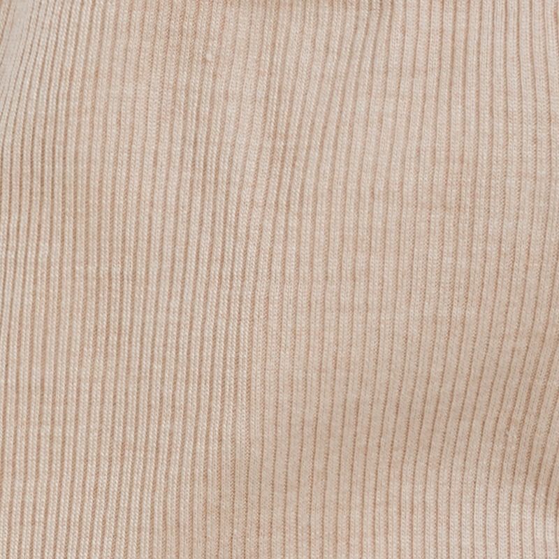 Ribbestrikket body i ull med silke - Latte - swatch